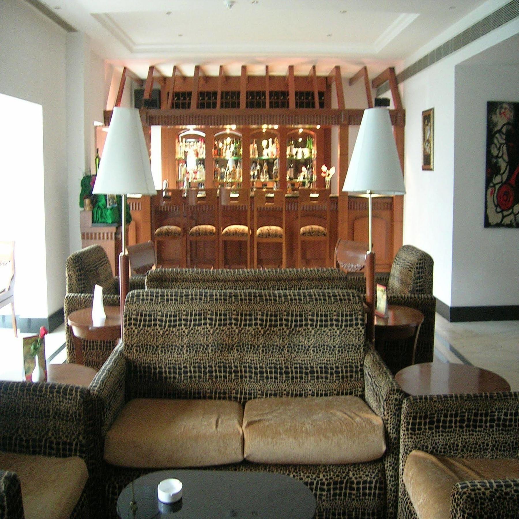The Royal Plaza Gangtok Hotel Exterior photo