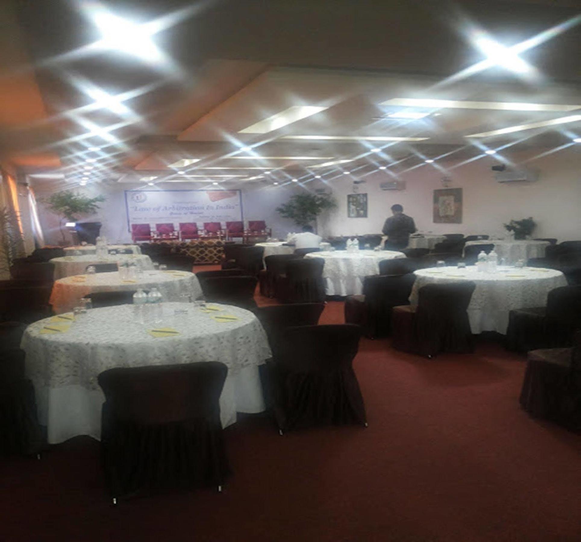 The Royal Plaza Gangtok Hotel Exterior photo