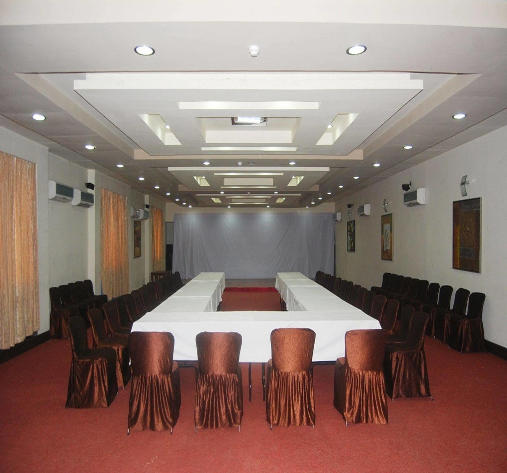 The Royal Plaza Gangtok Hotel Exterior photo