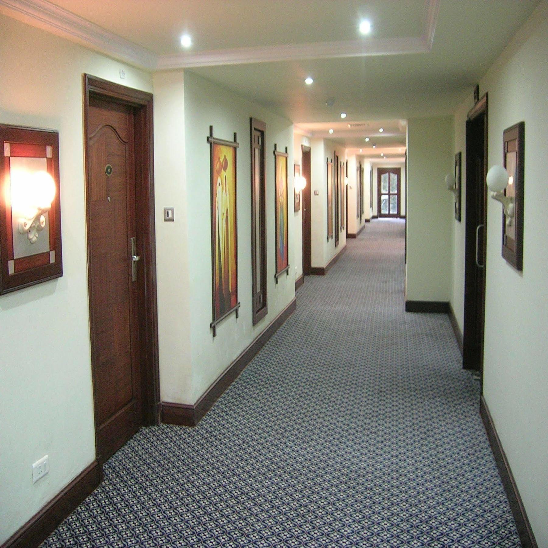 The Royal Plaza Gangtok Hotel Exterior photo