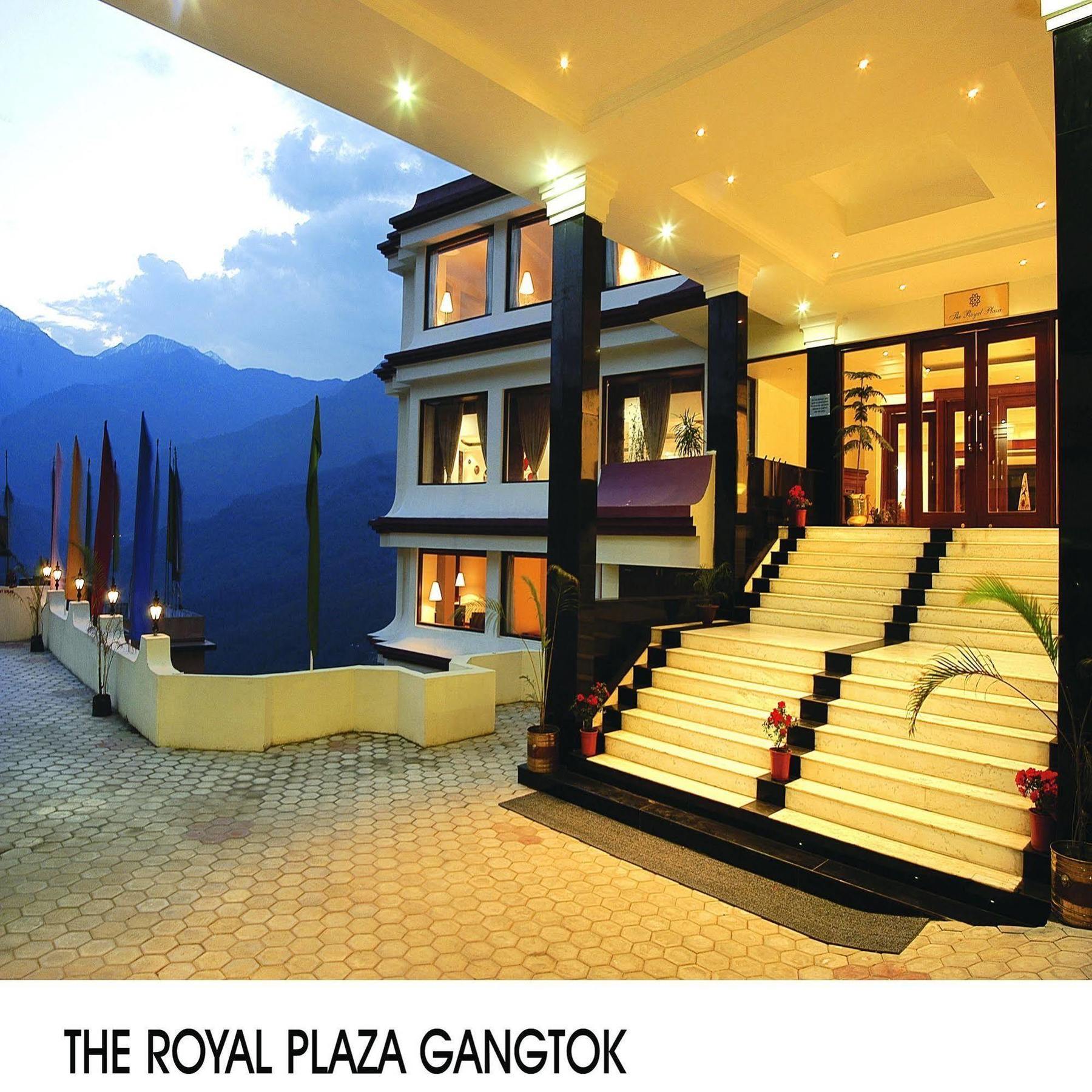 The Royal Plaza Gangtok Hotel Exterior photo